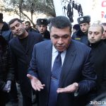 Վլադիմիր Գասպարյան. «Դուք պատգամավո՞ր եք, թե՞ գողական»