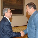 Ավարտվել է Սերժ Սարգսյան-Գագիկ Ծառուկյան հանդիպումը, որին ներկա է եղել նաեւ Հովիկ Աբրահամյանը Ավարտվել է Սերժ Սարգսյան-Գագիկ Ծառուկյան հանդիպումը, որին ներկա է եղել նաեւ Հովիկ Աբրահամյանը