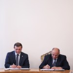 Երևանի և Ստեփանակերտի քաղաքապետերը ստորագրել են համաձայնագիր Երևանի և Ստեփանակերտի քաղաքապետերը ստորագրել են համաձայնագիր