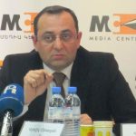 Արծվիկ Մինասյանը՝ Գալուստ Սահակյանին. «Ո՞վ կա, հայելի, ինձնից ավելի գեղեցիկ»