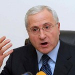 Գյուղնախարարը՝ լրագրողին. «Քեզ ա պետք աղոթել, աղջիկ ջան, որ մի քիչ դարձի գաս»