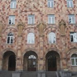 Վանաձորի քաղաքապետարանը բնակարան նվիրեց զոհված կուրսանտի ընտանիքին