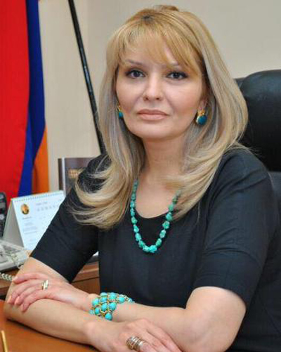 Մայակովսկու անվան դպրոցի տնօրենը` ՌԴ անձնագրերով խնամակալներ ունեցող սաների մասին Մայակովսկու անվան դպրոցի տնօրենը` ՌԴ անձնագրերով խնամակալներ ունեցող սաների մասին