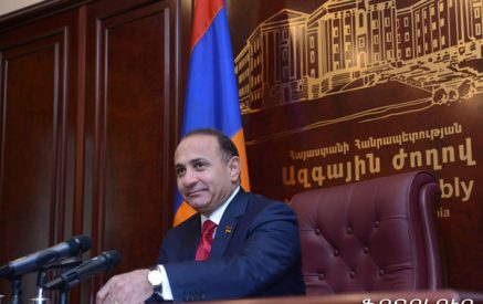 Հովիկ Աբրահամյանը՝ արտագաղթի մասին. «Իրոք, մենք էլ ենք տեսնում, որ կան խնդիրներ»