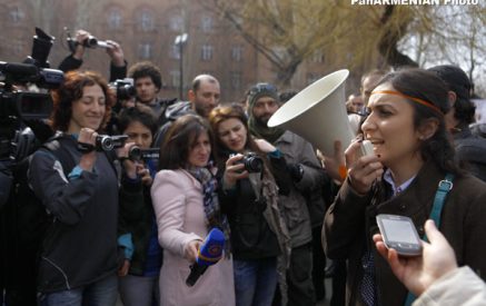Դասադուլ. Ուսանողները խոստանում են անցկացնել խաղաղ ցույց (Ֆոտոշարք)