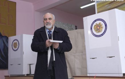 Պարույր Հայրիկյանն ուրախացել է, որ իր անունը տեսել է (Տեսանյութ)