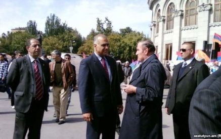 Ինչու Րաֆֆիին կարելի է, իսկ Լեւոնին չէր կարելի