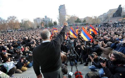 Ուղիղ միացում Ազատության հրապարակից. Րաֆֆի Հովհաննիսյանի հանրահավաքը