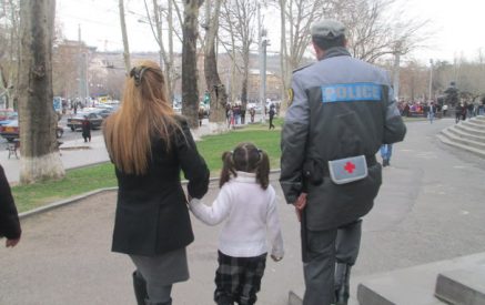 Ազատության հրապարակում երեխա էր կորել ու եկել Րաֆֆի Հովհաննիսյանի մոտ