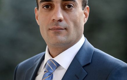 Նախագահի մամուլի քարտուղար է նշանակվել Արման Սաղաթելյանը