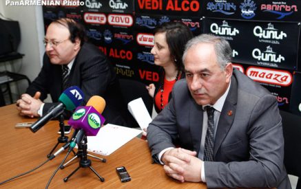 «Սիրտդ լեն պահի, լավ կեղնի». ՀՀԿ-ական պատգամավորը՝ Հմայակ Հովհաննիսյանին