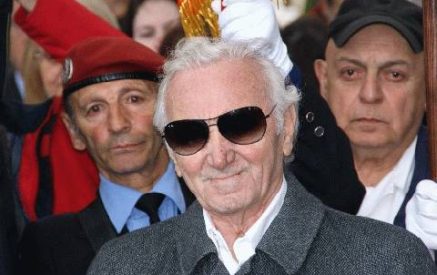 Nouvelles d’Arménie. «Շարլ Ազնավուրի կոչը Ֆրանսուա Օլանդին»