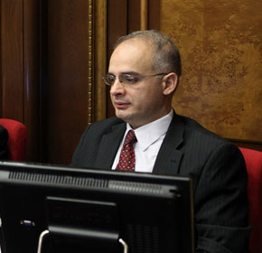 Լեւոն Զուրաբյանի ելույթը դուր չեկավ ՀՀԿ-ական պատգամավորներին