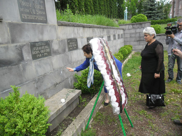 Ռոզա Ծառուկյանը զոհվածների հարազատներին. «Դուք իրավունք չունեք հուսահատվելու»
