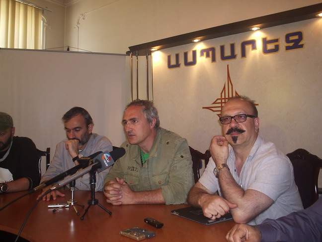 «Նախախորհրդարանն» իր  հանրահավաքները կսկսի «համաժողովրդական ապստամբության կենտրոնից»` Գյումրիից