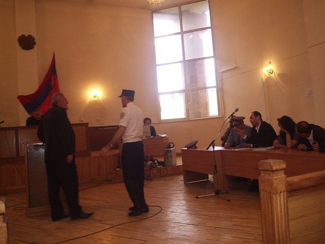 Ոստիկանապետ Կարեն  Բաբակեխյանին եւս որպես վկա  կհրավիրվեն դատարան