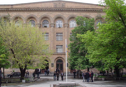 Հայաստանի ազգային պոլիտեխնիկական համալսարանը ստեղծել է Արցախի օգնության և աջակցման շտաբ, եւ դրաման օգնություն փոխանցել ԼՂՀ
