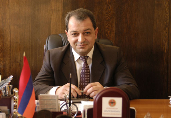 Արմեն Սանթրոսյանը մեծ առավելությամբ վերընտրվում է Դիլիջանի քաղաքապետ