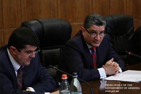 Ղարաբաղի վարչապետը չի կասկածում Հայաստանի վարչապետին