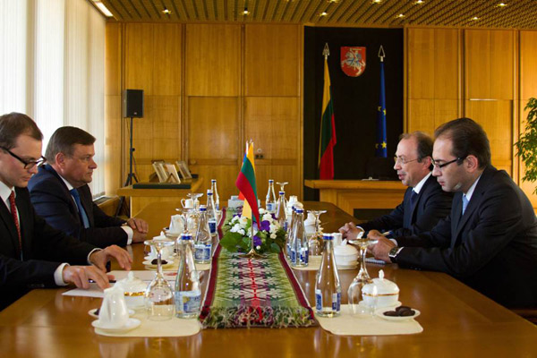 Լիտվայում ՀՀ դեսպանը հանդիպեց Լիտվայի Հանրապետության Խորհրդարանի նախագահի հետ