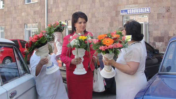 «Կնունքը` որտեղ կուզի, բայց հարսանյաց հանդեսը կատարվի Մայր Հայաստանում»  (Տեսանյութ)