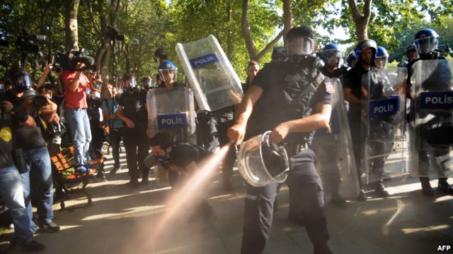 Ստամբուլում ոստիկանությունը հերթական ցույցն է ցրել