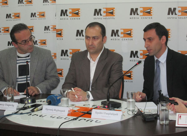 ՀՀ նախագահին Մաքսային միությանն անդամակցելու որոշման համար դատի՞ կտան (Տեսանյութ)