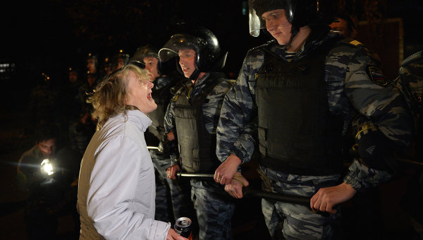 Մոսկվայի հարավում ձերբակալվածների թիվը հասել է 380-ի, վիրավորվել են ոստիկաններ