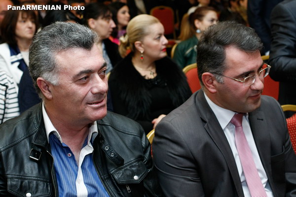 Արմեն Մարտիրոսյանը գովեց որոշ ՀՀՇ-ականների սկզբունքայնությունը