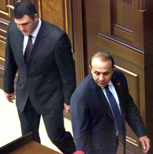 Ո՞վ է եղել ընդդիմության «ականը»