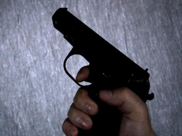 24-ամյա աղջիկը Շրջանայինում ատրճանակից կրակել է իր հետ վիճող տղայի ուղղությամբ. NEWS.am