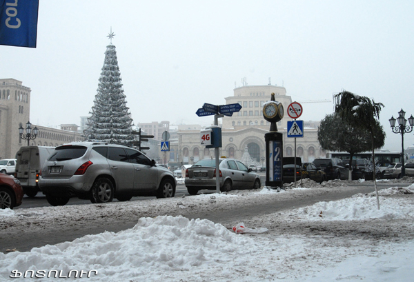 Մաքրված չէ անգամ Հանրապետության հրապարակը