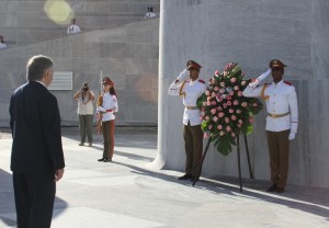 005. Minister Nalbandian at the Jose Marti Memorial