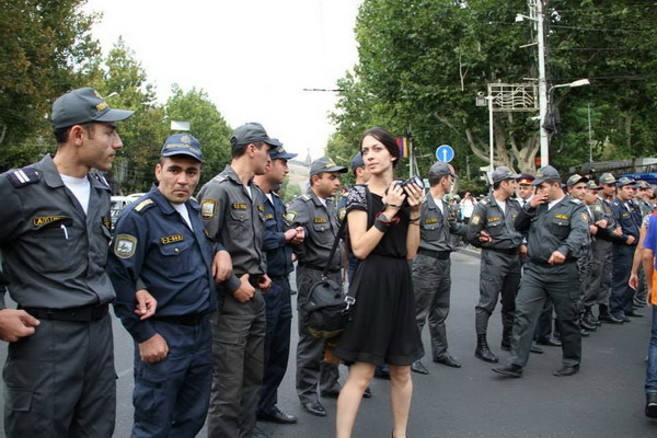 «ՉԻ» լրագրող Անի Գեւորգյան. «Հնարավոր չէ Հայաստանում ոստիկանը պատասխանատվության ենթարկվի»