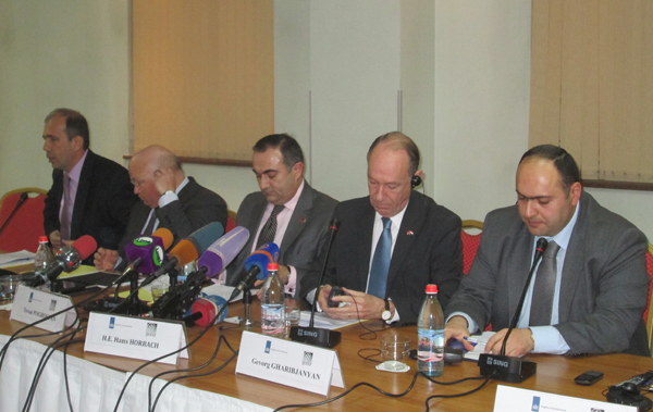 Նիդեռլանդների դեսպանը`Տեր-Պետրոսյանի ելույթի եւ միջուկային անվտանգության խնդիրների մասին