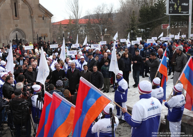 ԱԺ նախագահը ներկա է գտնվել Համահայկական ձմեռային առաջին խաղերի փակման արարողությանը