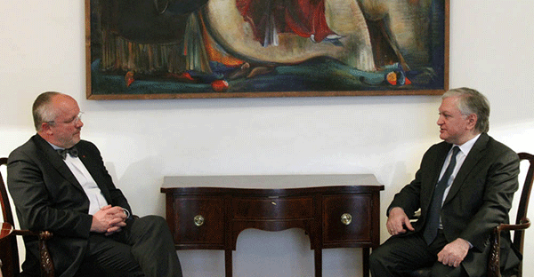 Էդվարդ Նալբանդյանը հանդիպել է Լիտվայի պաշտպանության նախարարին