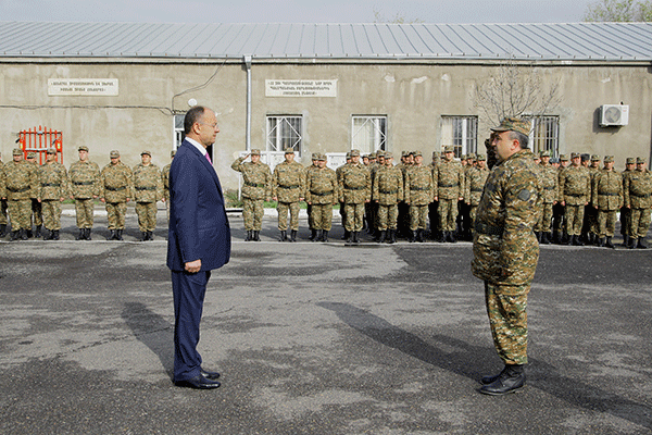 Սեյրան Օհանյանն աշխատանքային շրջայց է կատարել հակաօդային պաշտպանության զորամասեր