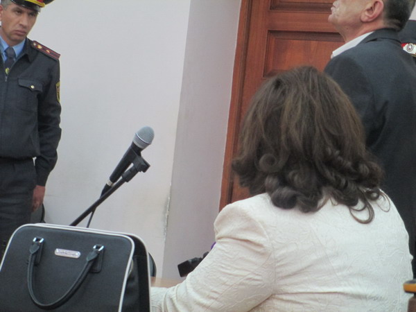 ՀԱԿ-ի գրասենյակ դաշույններով մտած Օհանյանը ազատվեց քրեական պատասխանատվությունից