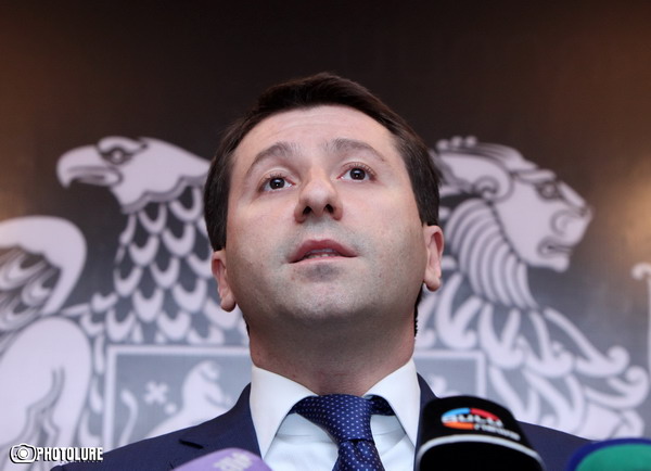 Արմեն Մարտիրոսյանը` ՄԻՊ-ի հրաժարականի մասին. «Մնացած բոլորին պաշտպանողն անպաշտպան է»