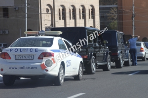 Նույն համարանիշներով Mercedes «Յաշիկների» բախում` Երևանում. Shamshyan.com