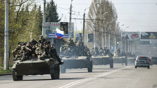 Ռուսաստանի դրոշը կրող զրահամեքենաներ մուտք են գործել Ուկրաինայի Սլավյանսկ քաղաք. «Ամերիկայի ձայն»