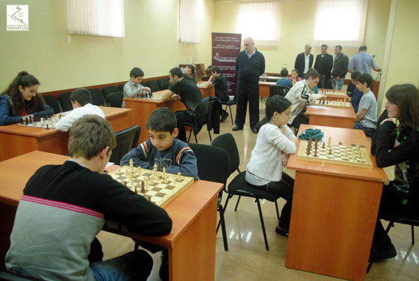 Վիրահայոց թեմի «Հայարտուն» կենտրոնում խաղարկվեց շախմատի գծով՝ Տիգրան Պետրոսյանի անվան «Հայարտան» գավաթը