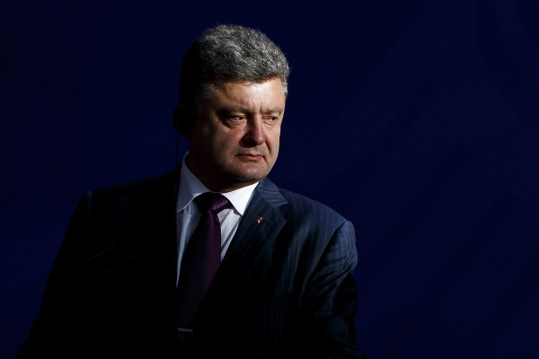 Պոռոշենկոն չեղյալ է հայտարարել Թուրքիա կատարելիք այցը և անվտանգության խորհրդի շտապ նիստ է հրավիրել. Интерфакс-Украина