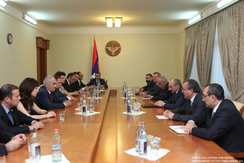 ՀՀ ԱԺ պատվիրակությունը հանդիպեց ԼՂՀ նախագահ Բակո Սահակյանի հետ