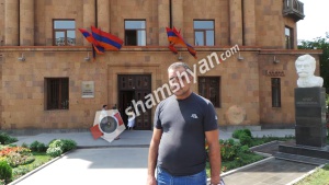 Թալինի հիվանդանոցի սիրիահայ սրտաբանը պնդում է, որ հիվանդանոցի բակում իրեն նվաստացրել ու ծեծի են ենթարկել Թալինի քաղաքապետի ազգականները.  shamshyan.com