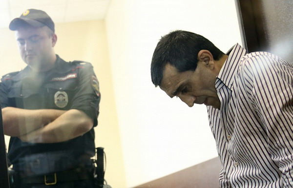 Հրաչյա Հարությունյանին մեղավոր ճանաչեցին 18 զոհով Պոդոլսկի ավտովթարի գործում. դատավճիռը դեռ ընթերցում են. ИТАР-ТАСС