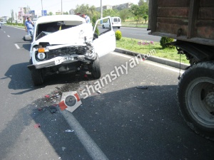 Երևանում ավտովթարի հետևանքով կոտրվածքներով հիվանդանոց է տեղափոխվել ՊՆ գեներալ-լեյտենանտ Հայկազ Բաղմանյանի եղբորորդին.. shamshyan.com