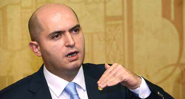 Արմեն Աշոտյանն ընդգծել է, որ նախարարությունը շահագրգիռ է, որպեսզի ավելի մեծ թվով իրանցի ուսանողներ գան Հայաստան` կրթություն ստանալու