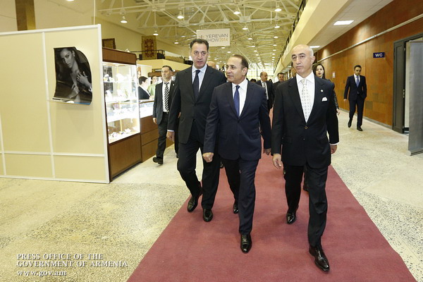 Վարչապետի մասնակցությամբ բացվել է «Հայաստանը՝ ոսկեգործության տարածաշրջանային կենտրոն»  ներդրումային համաժողովը
